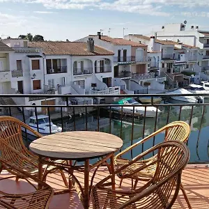 Estudi Amb Vistes Al Canal Ampuriabrava